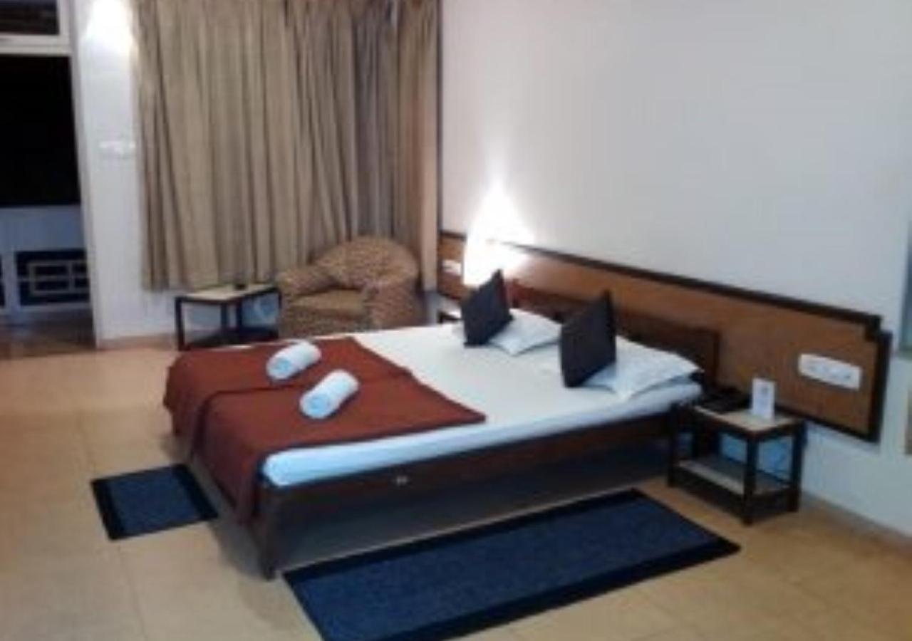 Hotel Durvankur Ganpatipule Exteriér fotografie