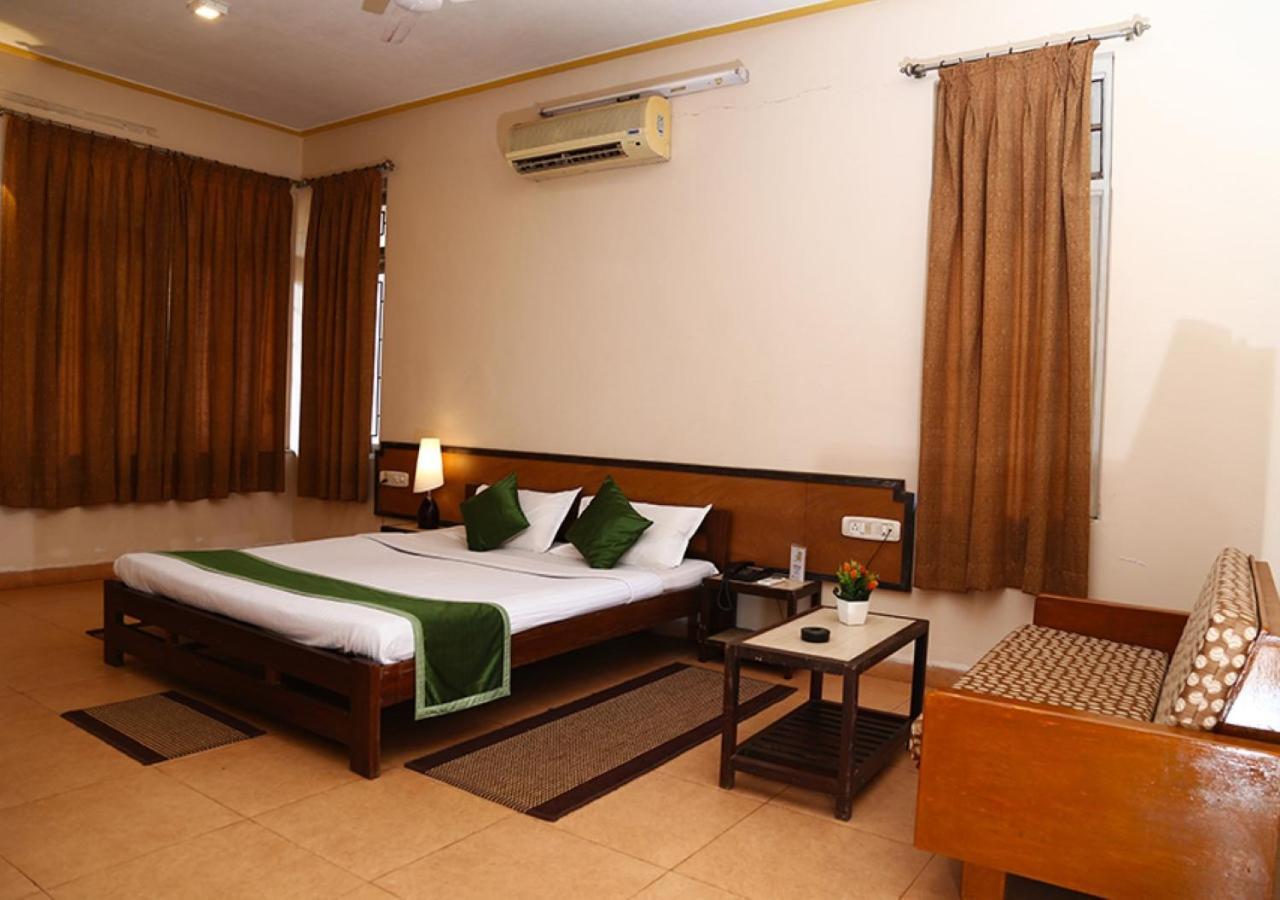 Hotel Durvankur Ganpatipule Exteriér fotografie